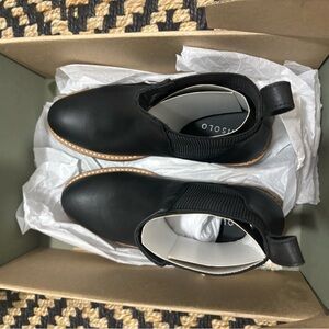 Nicole Carmen boots-New in Box